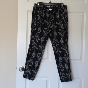 Black pixie pants